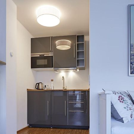 Nonstop Hotel Augsburg - Ubernacht - Hostelhotelhome 외부 사진