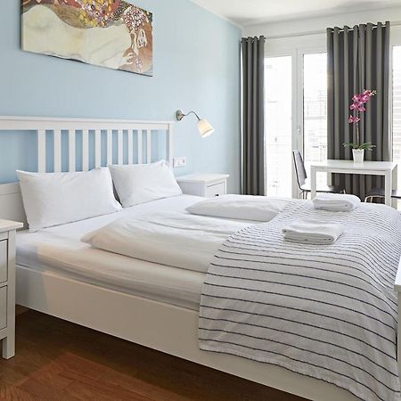 Nonstop Hotel Augsburg - Ubernacht - Hostelhotelhome 외부 사진
