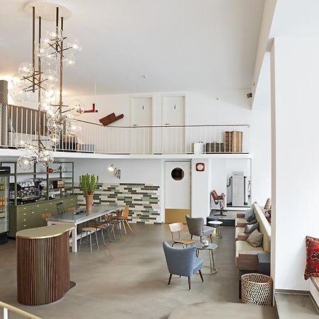 Nonstop Hotel Augsburg - Ubernacht - Hostelhotelhome 외부 사진