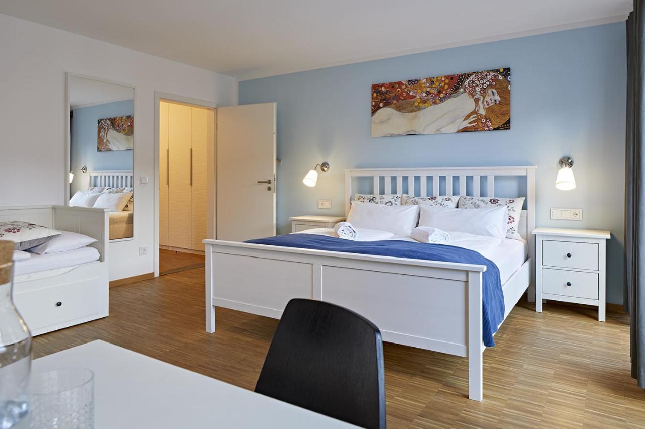 Nonstop Hotel Augsburg - Ubernacht - Hostelhotelhome 외부 사진