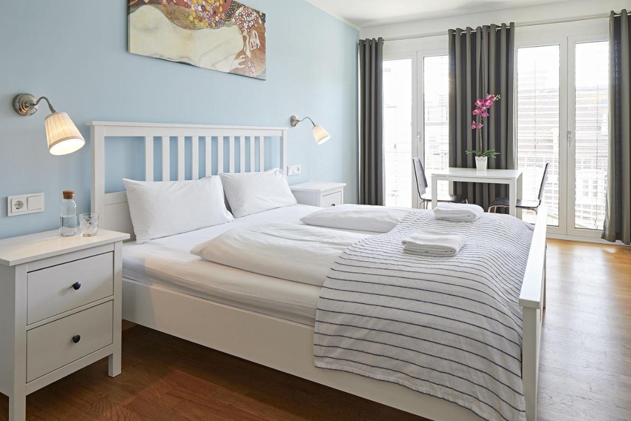 Nonstop Hotel Augsburg - Ubernacht - Hostelhotelhome 외부 사진