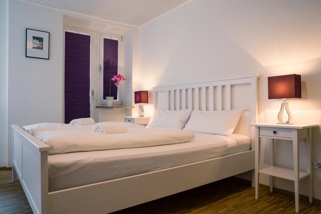 Nonstop Hotel Augsburg - Ubernacht - Hostelhotelhome 외부 사진