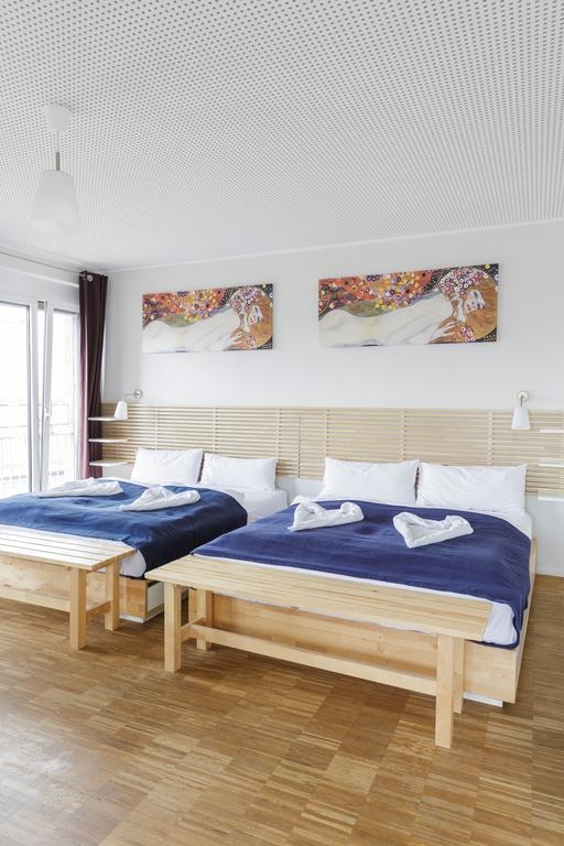 Nonstop Hotel Augsburg - Ubernacht - Hostelhotelhome 객실 사진