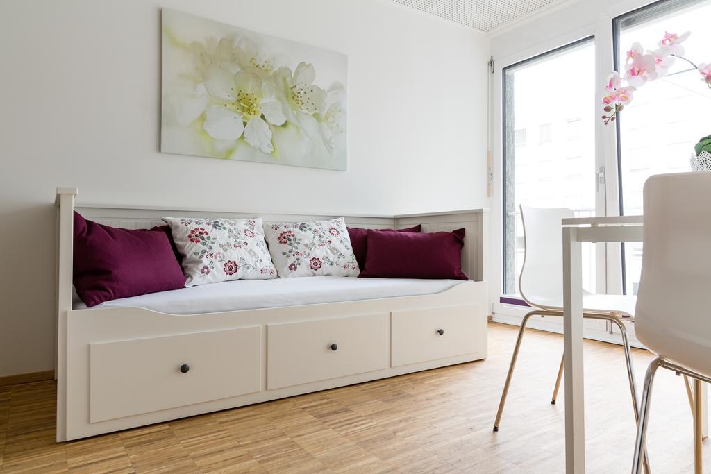 Nonstop Hotel Augsburg - Ubernacht - Hostelhotelhome 외부 사진