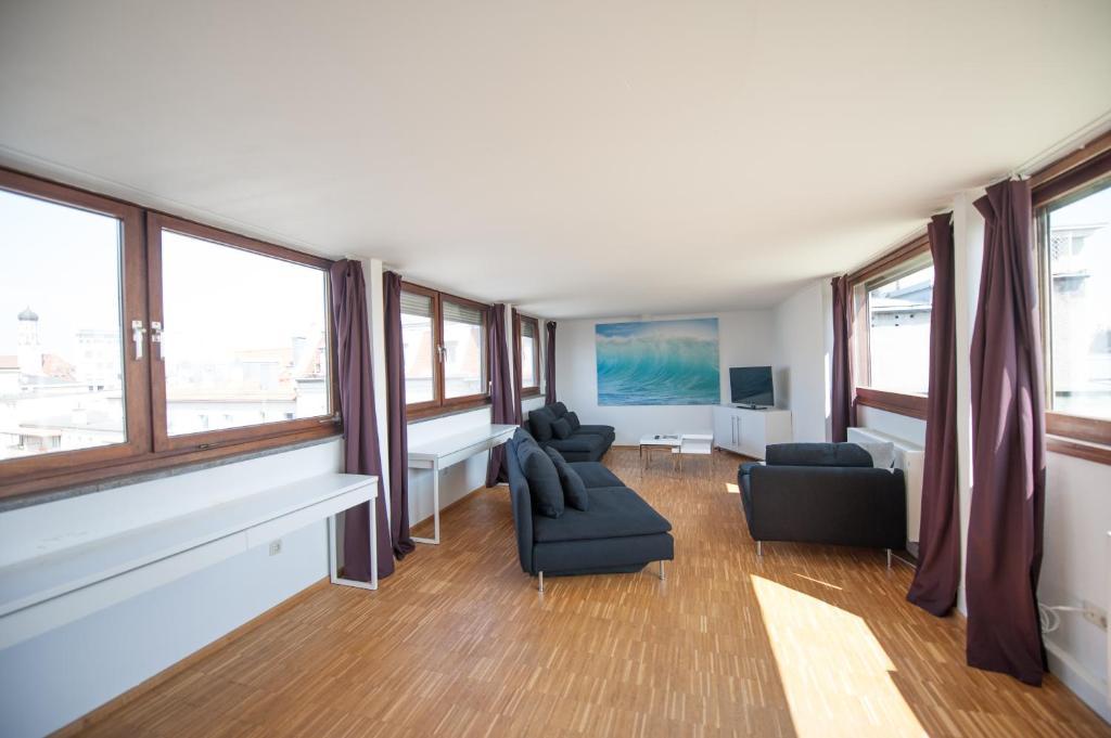 Nonstop Hotel Augsburg - Ubernacht - Hostelhotelhome 객실 사진