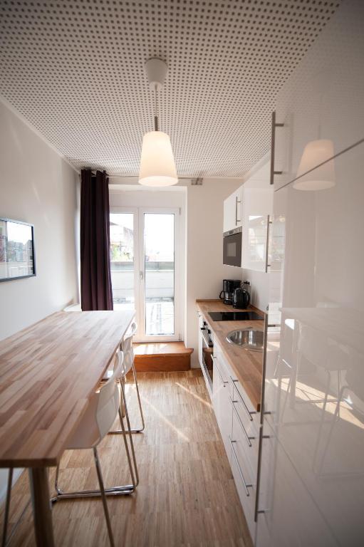 Nonstop Hotel Augsburg - Ubernacht - Hostelhotelhome 객실 사진
