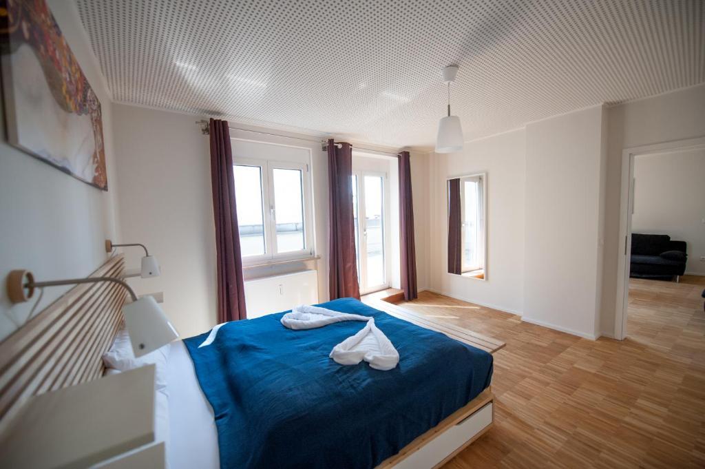 Nonstop Hotel Augsburg - Ubernacht - Hostelhotelhome 객실 사진
