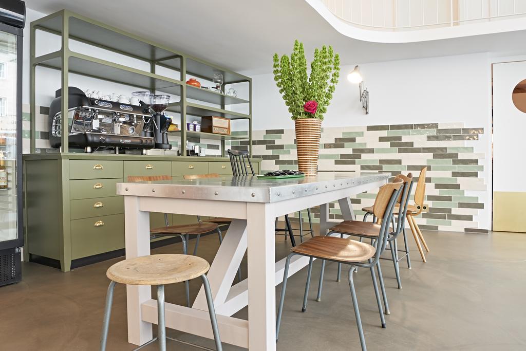 Nonstop Hotel Augsburg - Ubernacht - Hostelhotelhome 외부 사진