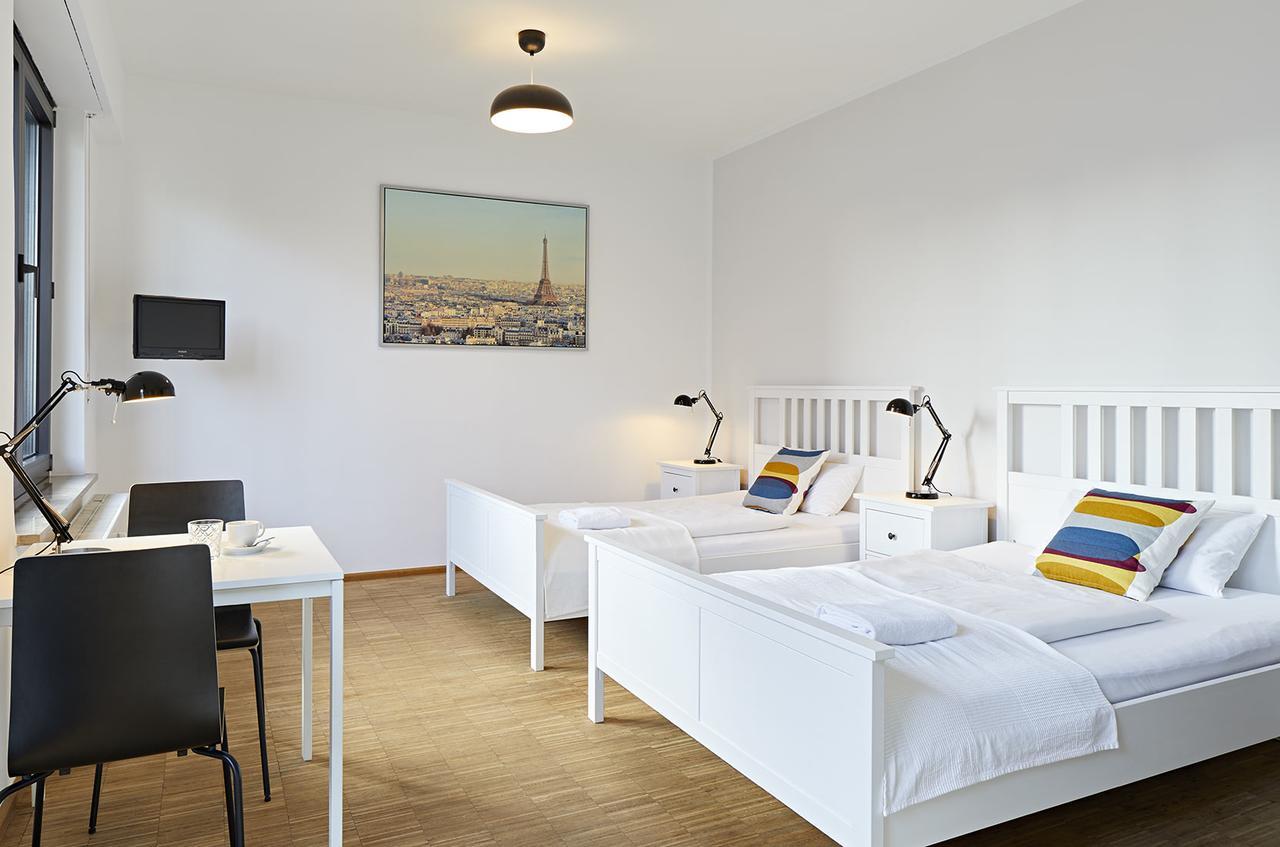 Nonstop Hotel Augsburg - Ubernacht - Hostelhotelhome 외부 사진