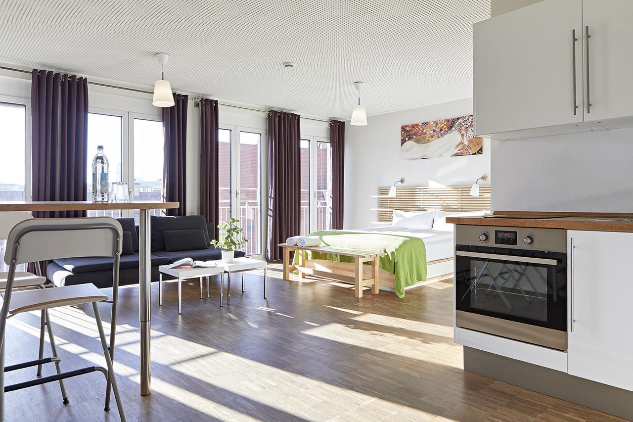 Nonstop Hotel Augsburg - Ubernacht - Hostelhotelhome 외부 사진