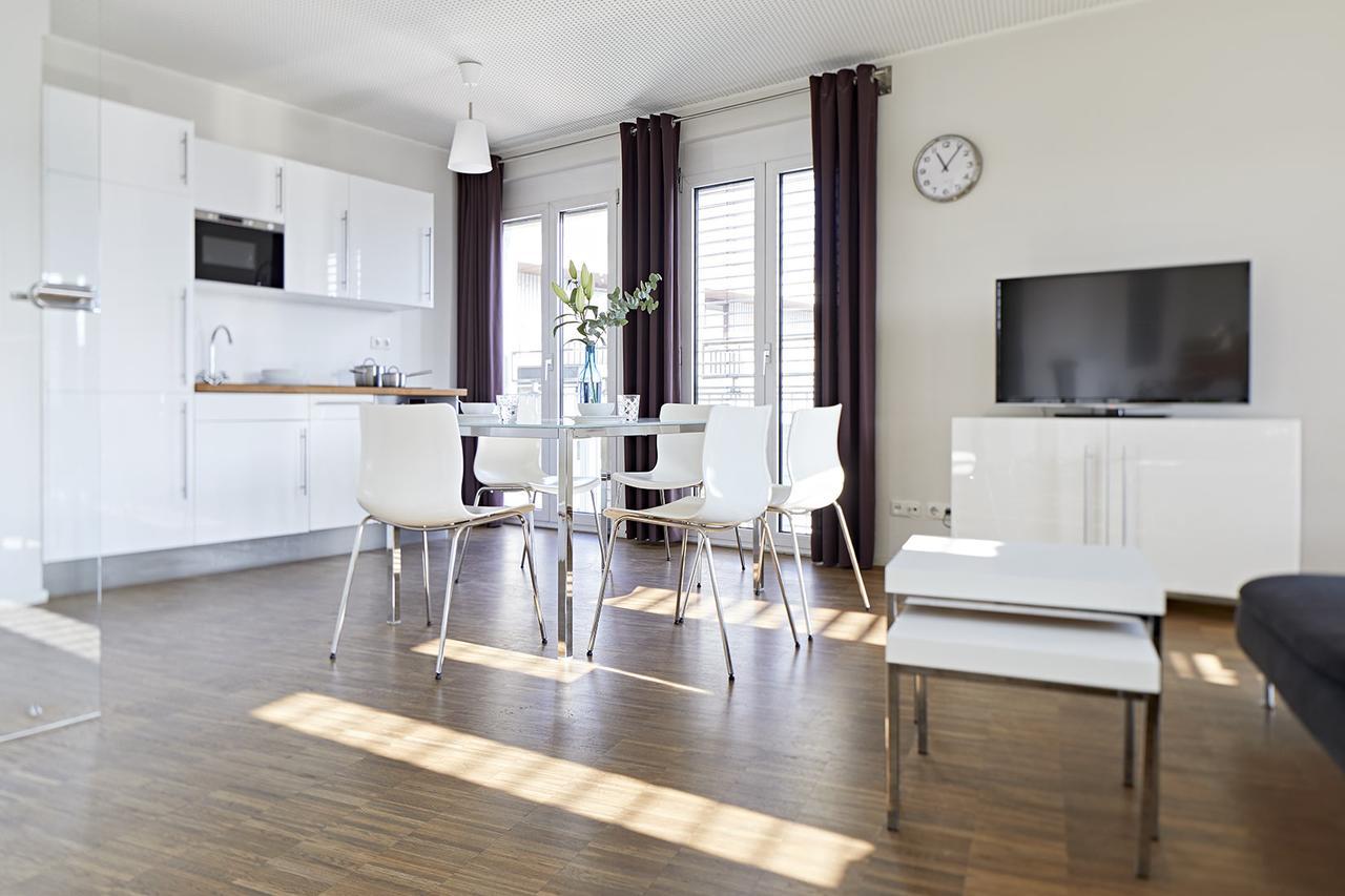Nonstop Hotel Augsburg - Ubernacht - Hostelhotelhome 외부 사진