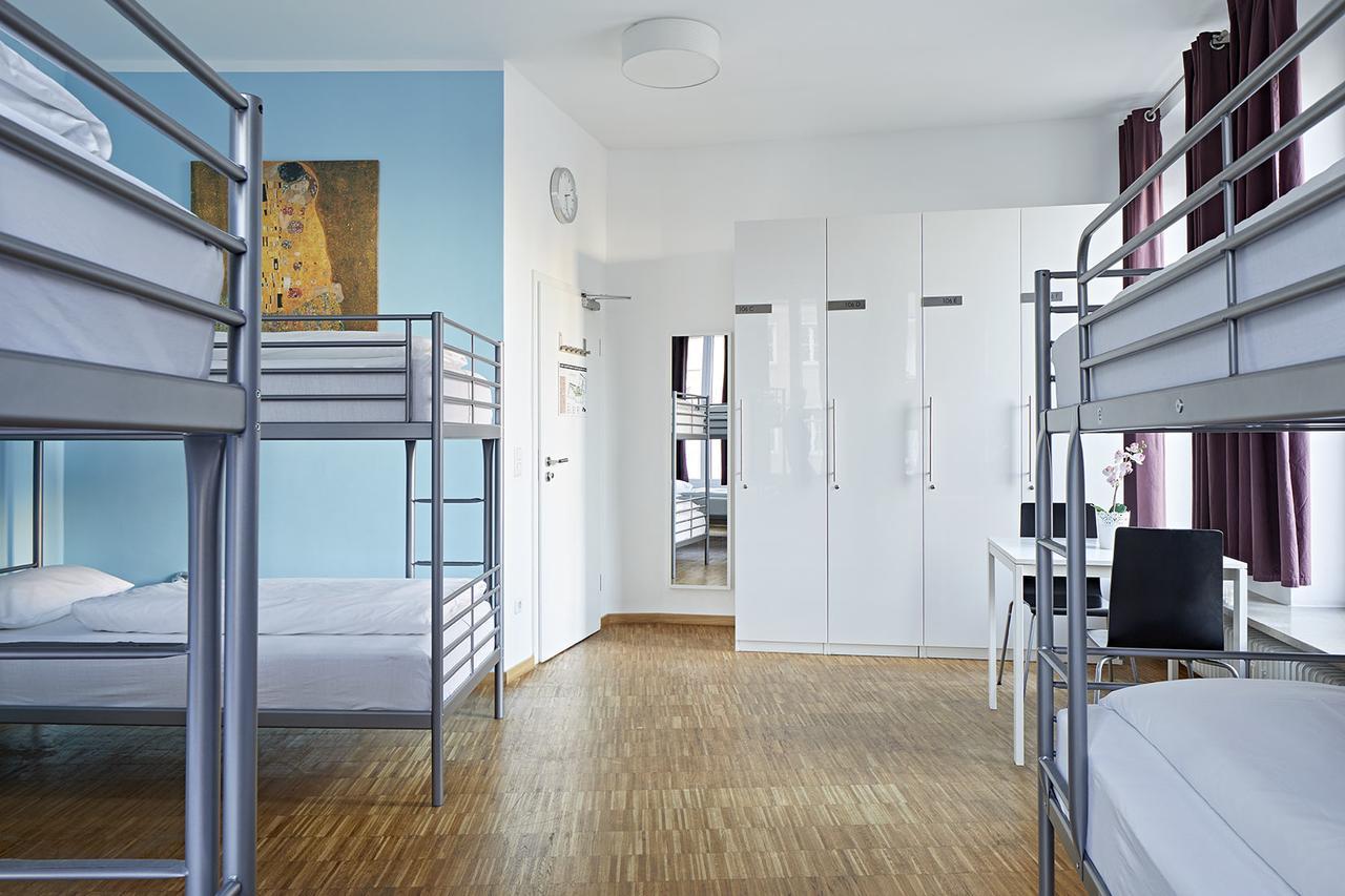 Nonstop Hotel Augsburg - Ubernacht - Hostelhotelhome 외부 사진