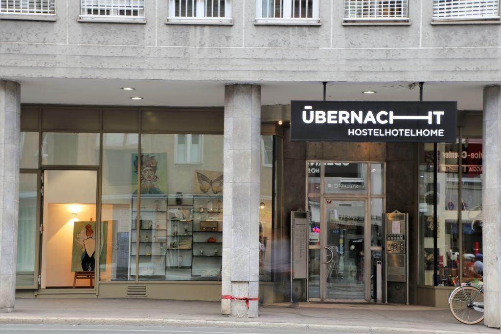 Nonstop Hotel Augsburg - Ubernacht - Hostelhotelhome 외부 사진